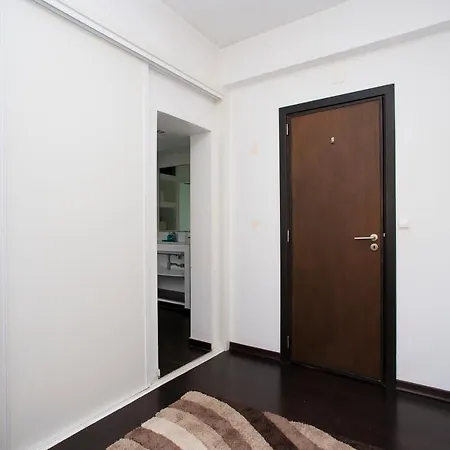Sun House Apartament *