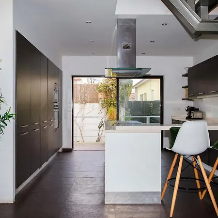 Sun House Apartament Віавіа